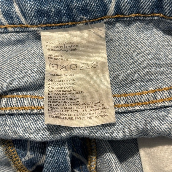 SMILEY H&M Sz 14 High Rise Blue Jeans with Smiley Print Wide Leg Distressed Hem - Picture 10 of 11